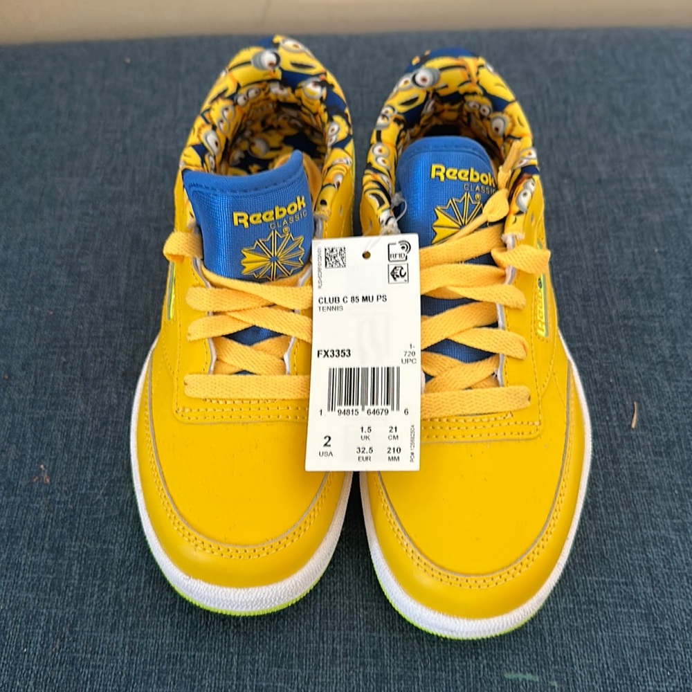 Boys Minion Sneakers. Brand new with tags